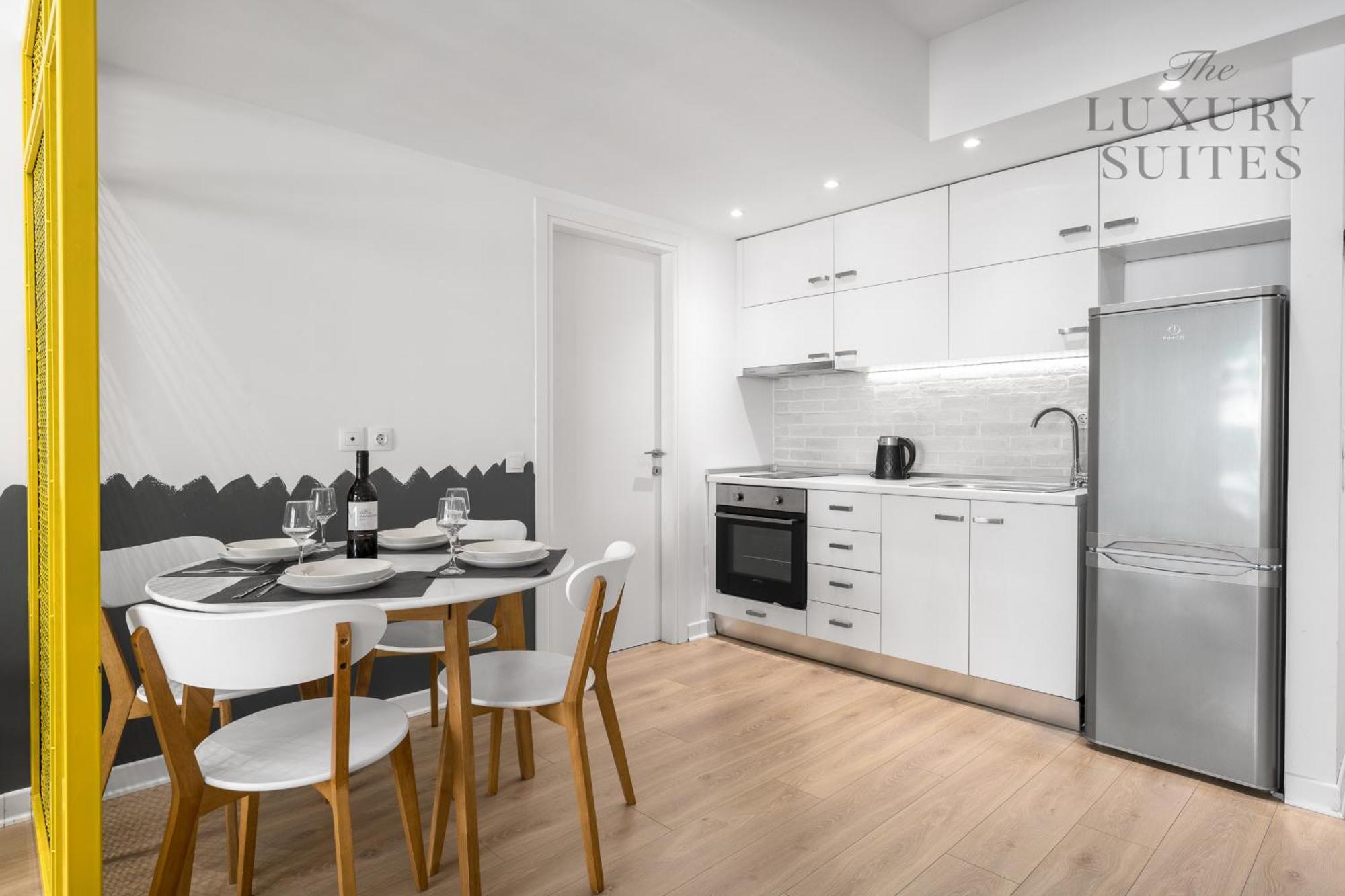 Nyma White Apartments, The Luxury Suites Tessalónica Exterior foto